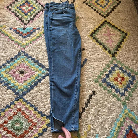 Old Navy OG Straight Cropped Jeans - Picture 3 of 3